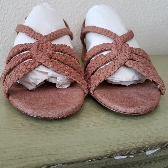 Sezane Rosa Low Sandals in Blush - Picture 7 of 11